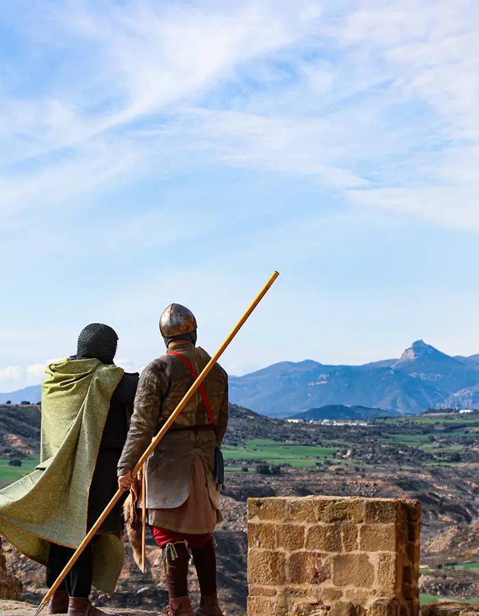 Caballeros en el mirador del castillo